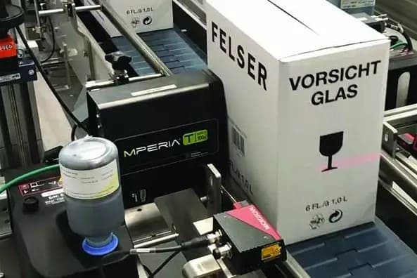Codifica getto d’inchiostro alta definizione piezoelettrico su imballo