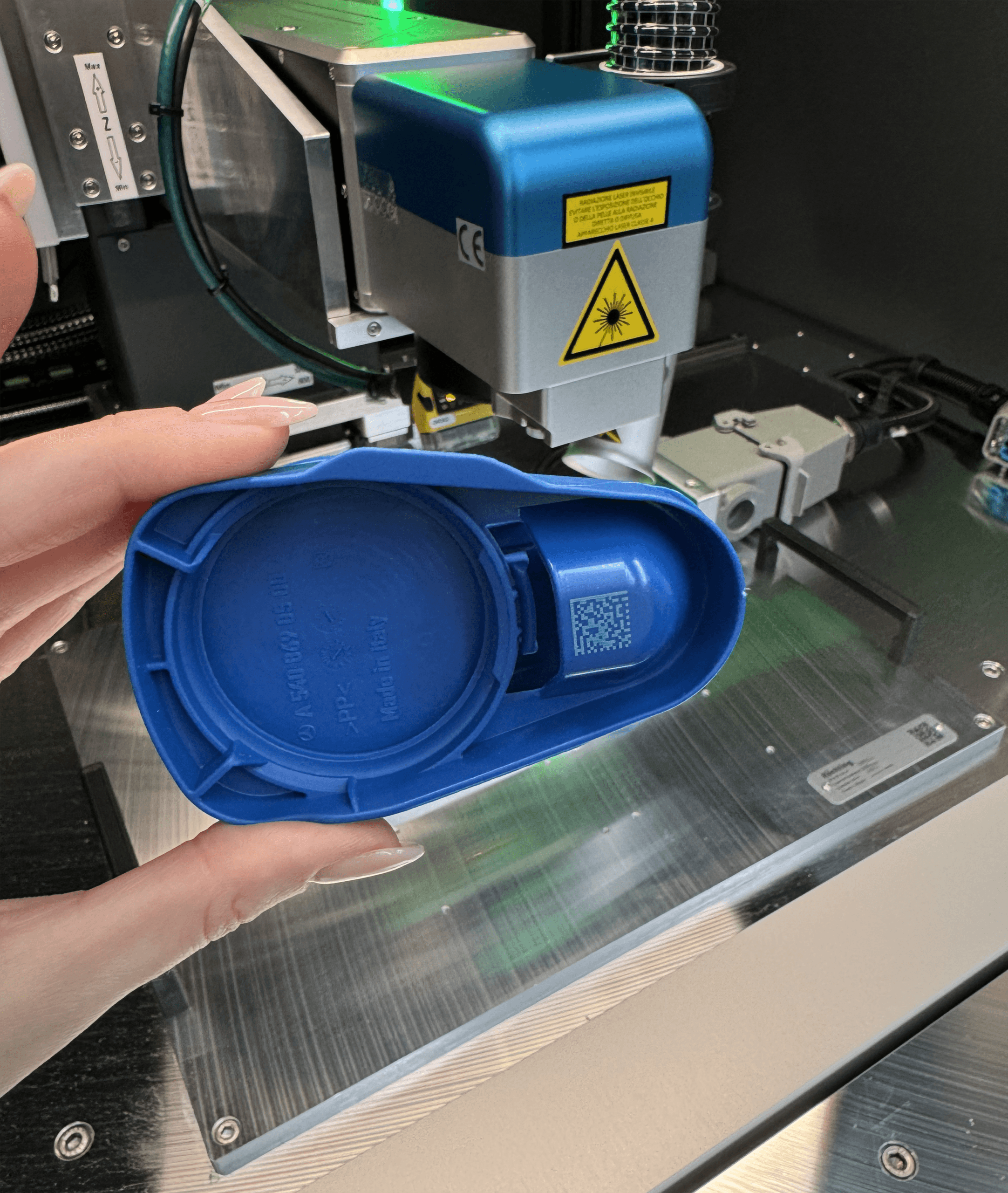 Marcatura Laser su Plastica con enclosure Stiletto