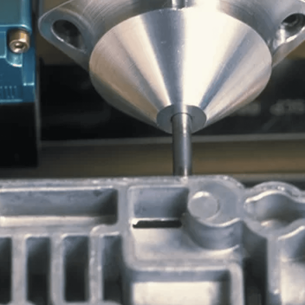 SC5000 dettaglio lavorazione pin